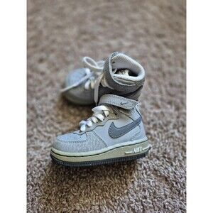 Nike toddler boy high top shoes size 4c - grey